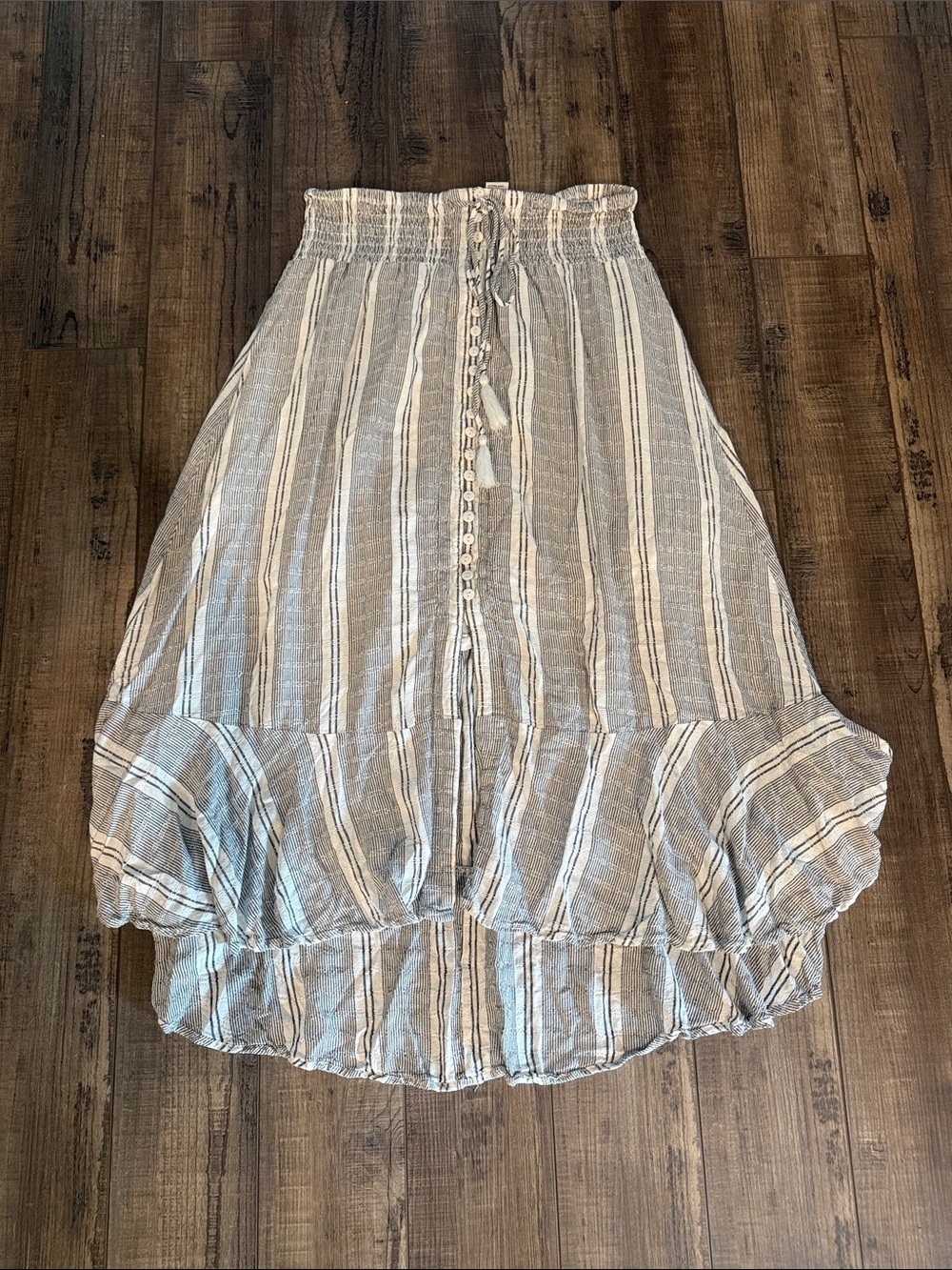 Striped High-Low Smocked Waist Skirt - White & Gray